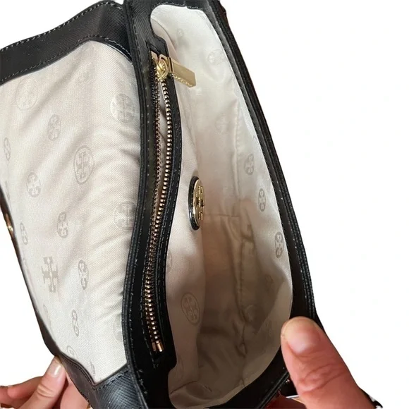 TORY Burch Women Clutch wallet/Crossbody Bag- Gold chain/black leather - Picture 9 of 11